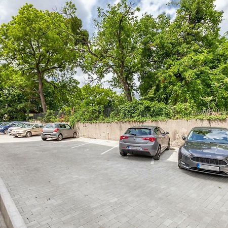 Terrace Apartments At City Park 부다페스트 외부 사진