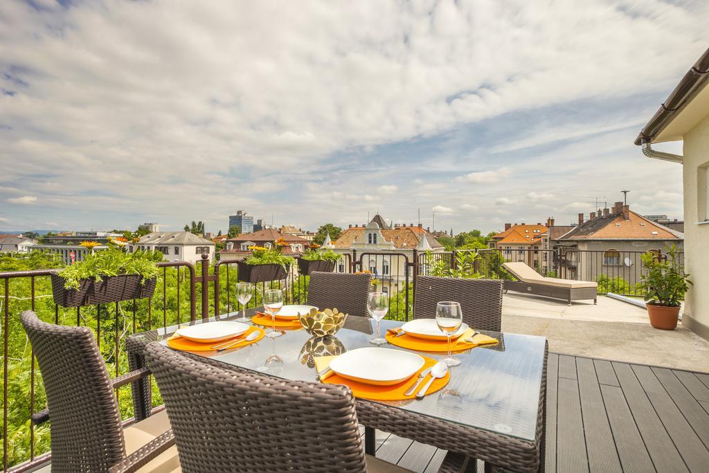 Terrace Apartments At City Park 부다페스트 외부 사진