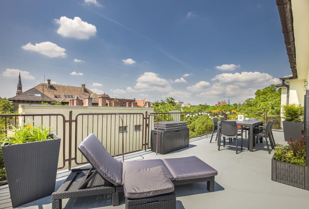 Terrace Apartments At City Park 부다페스트 외부 사진